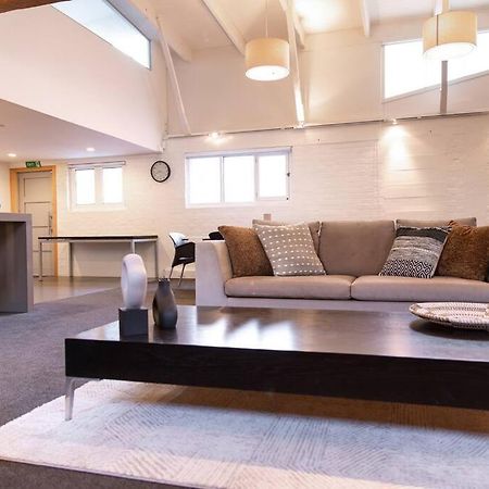 True New York Style Newmarket Loft Apartment Окленд Екстер'єр фото