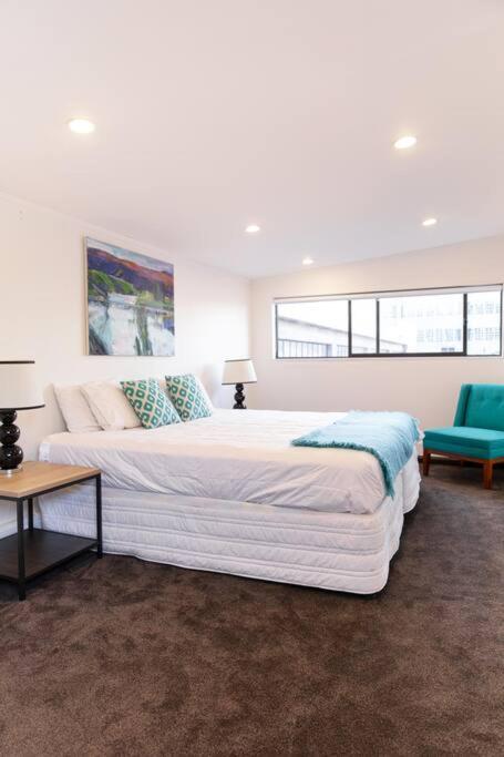 True New York Style Newmarket Loft Apartment Окленд Екстер'єр фото