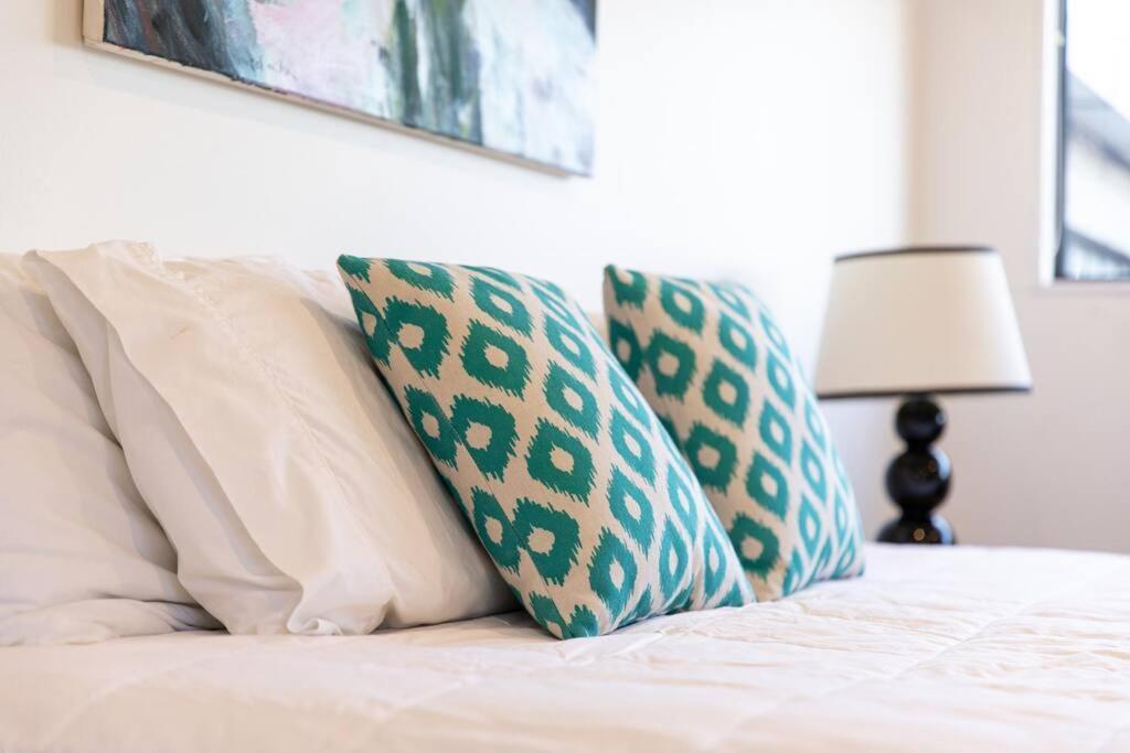True New York Style Newmarket Loft Apartment Окленд Екстер'єр фото